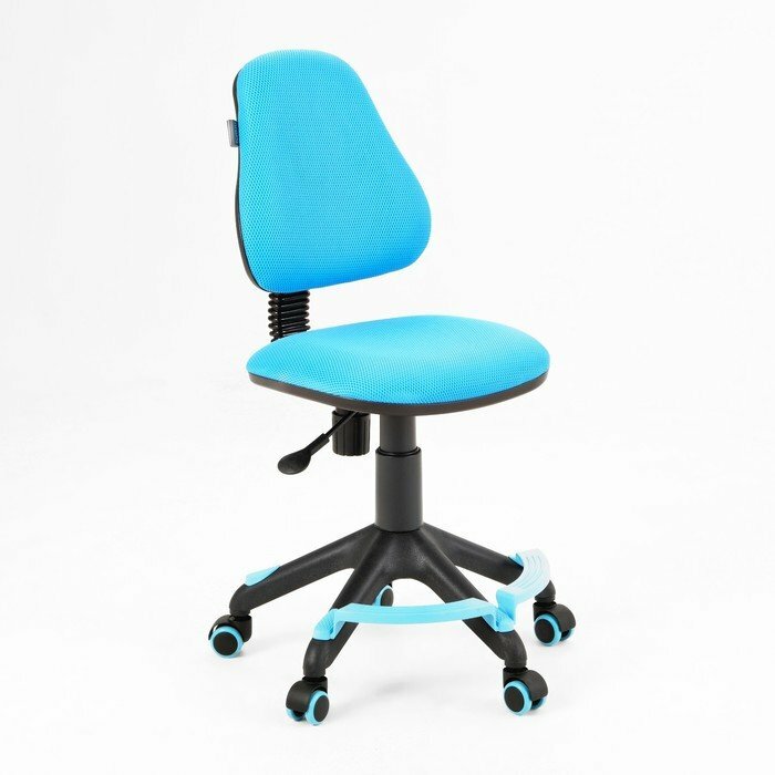 Кресло детское Бюрократ KD-4-F голубой TW-55 крестовина пластик, с подставкой. для ног