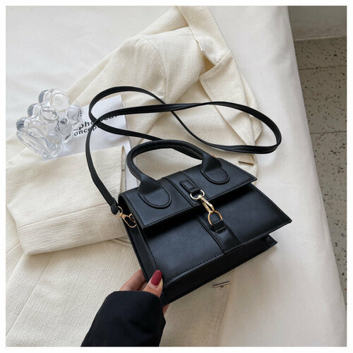 Сумка клатч , фактура гладкая, черный