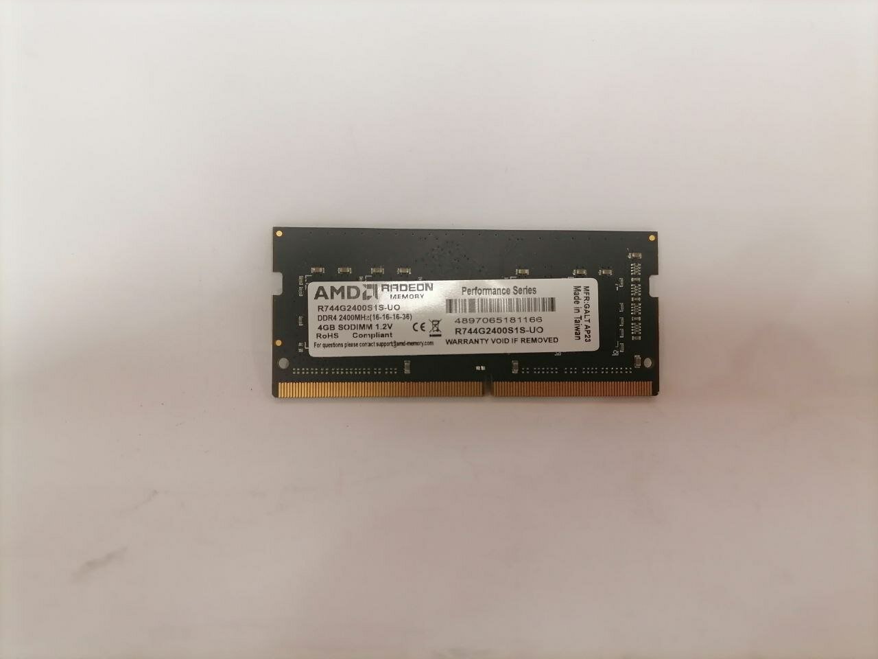 Память оперативная AMD R744G2400S1S-UO DDR4 4GB 2400MHz Radeon R7 Performance Series OEM PC4-19200 CL17 SO-DIMM