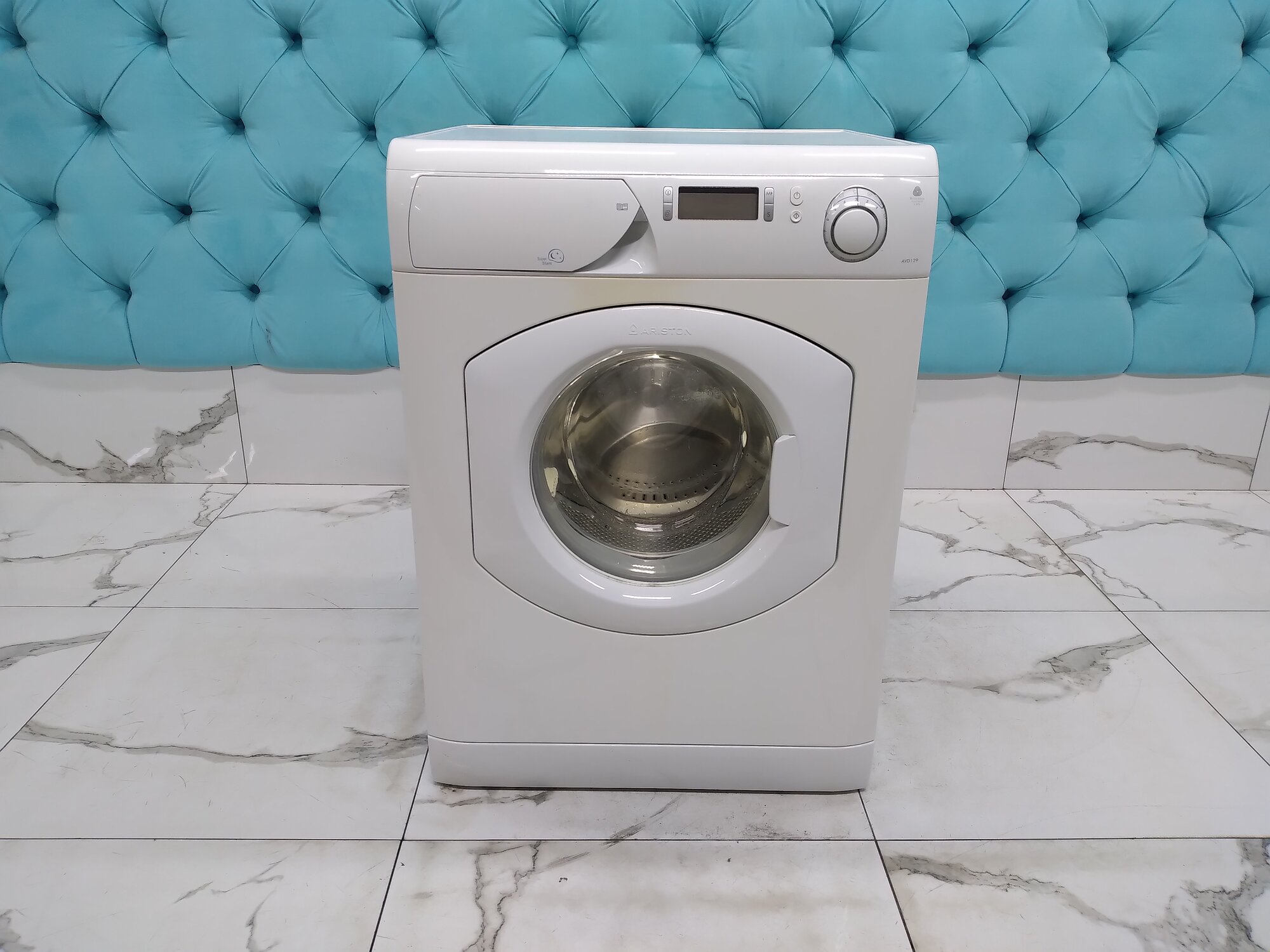 Стиральная машина Hotpoint Ariston AVD129