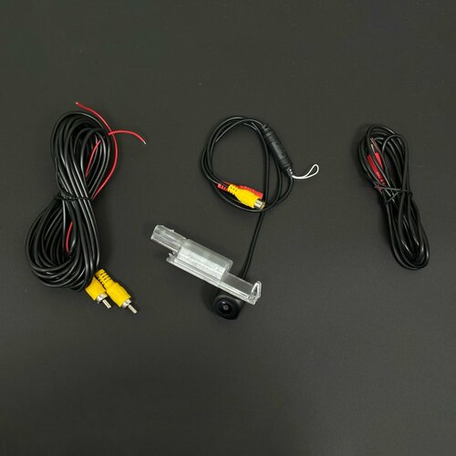 Камера заднего вида Volkswagen Passat CC 2000₽