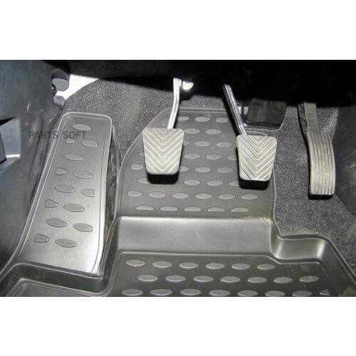 NOVLINE NLC3525210K Коврики в саон поиуретан 10070₽