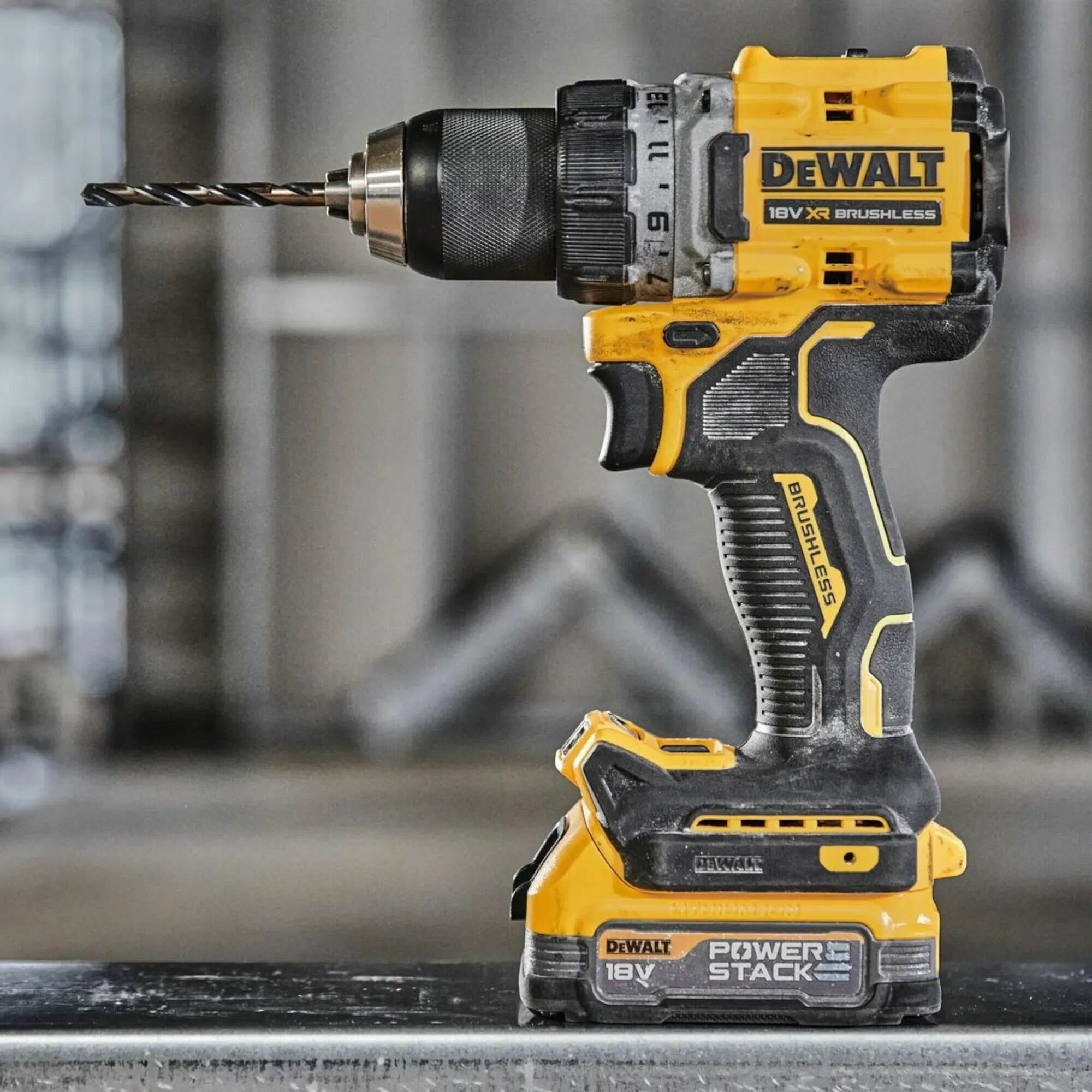 Аккумуляторная безударная дрель-шуруповерт DEWALT DCD800NT, 18В, без АКБ и ЗУ — фото 1
