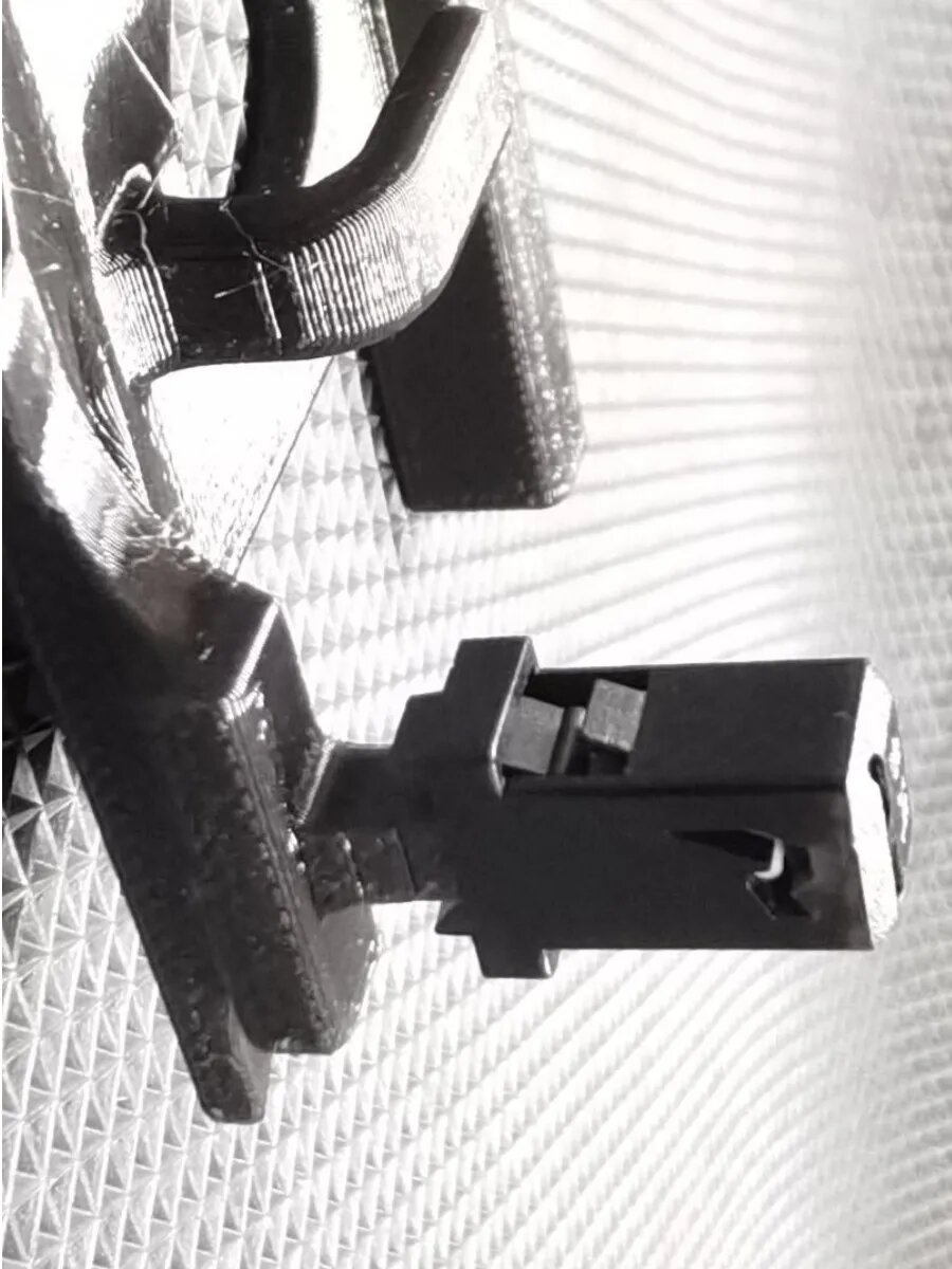 Крепление для очечника авто — фото 1