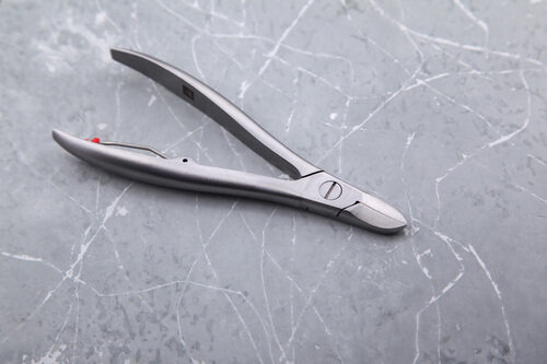 Маникюрные ножницы ZWILLING 42457-101 TWINOX Redesign, серебристый Henckels - фото №11