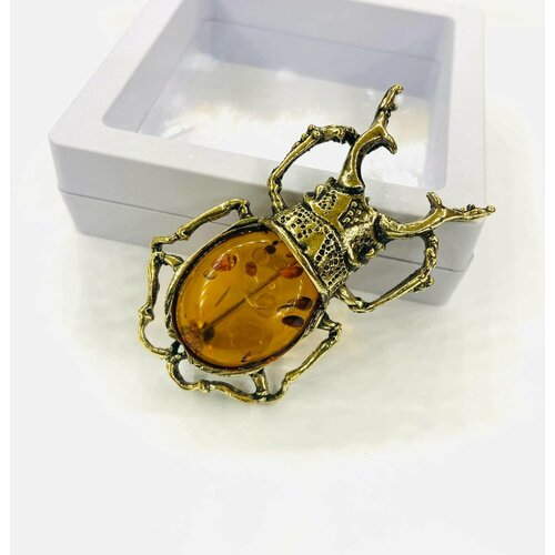 Брошь AMBER Land, янтарь прессованный, желтый