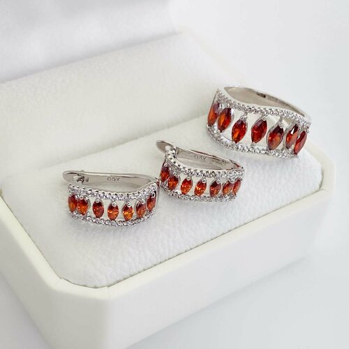 Комплект бижутерии QSY: кольцо, серьги, фианит, размер кольца 18, серебряный