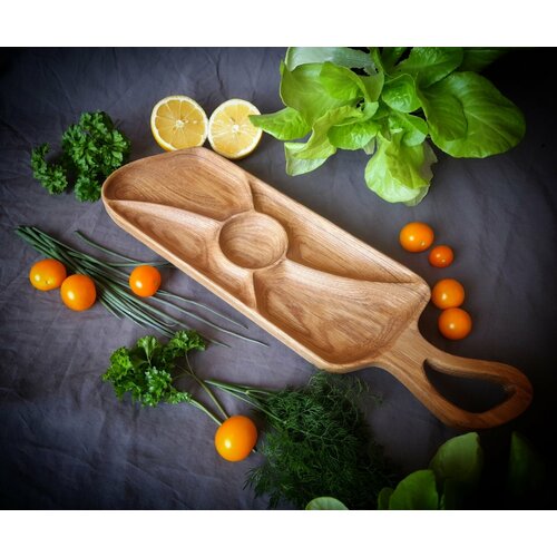 Сервировочная менажница из натурального дуба 12×40см