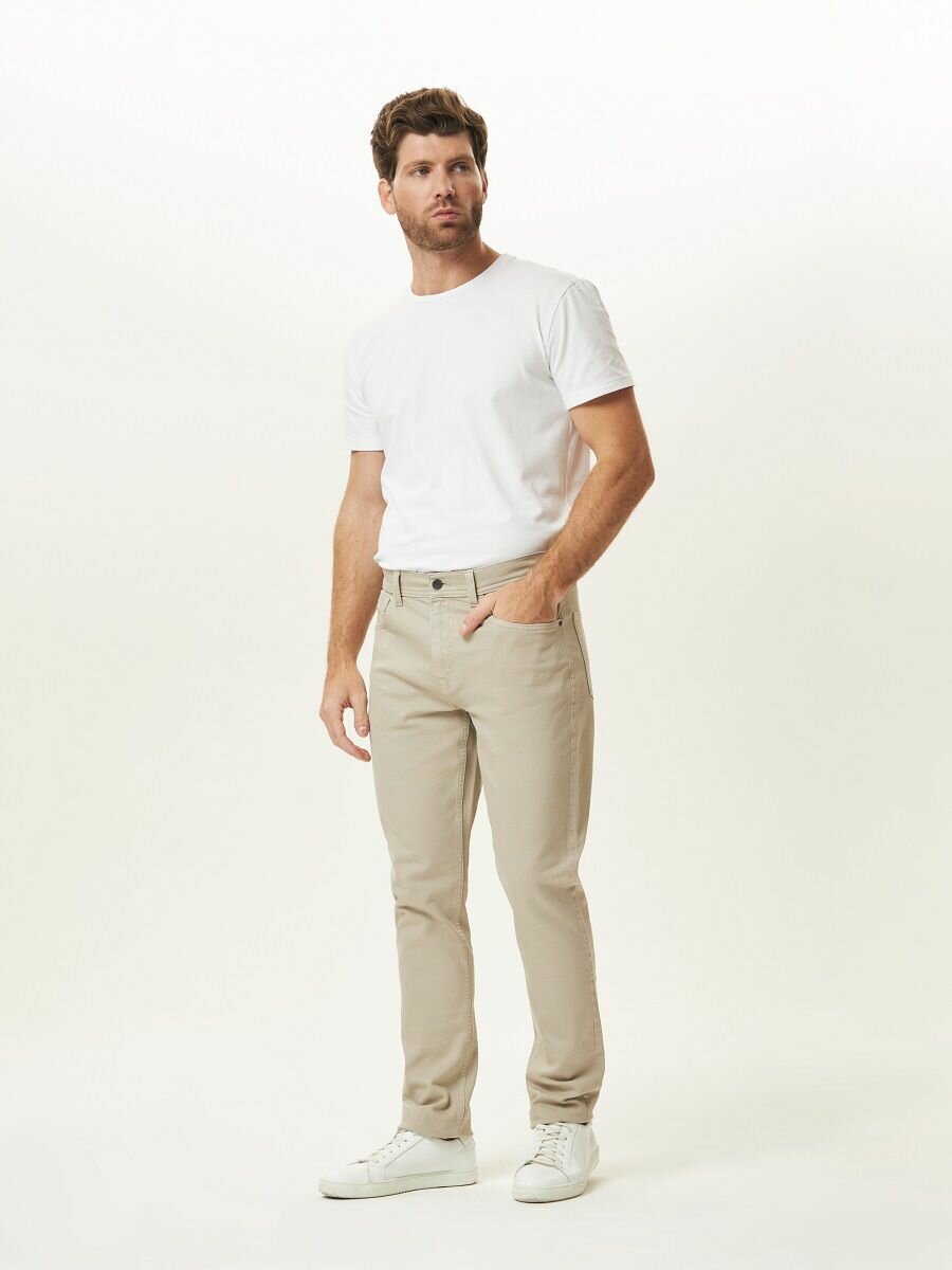 Джинсы зауженные 