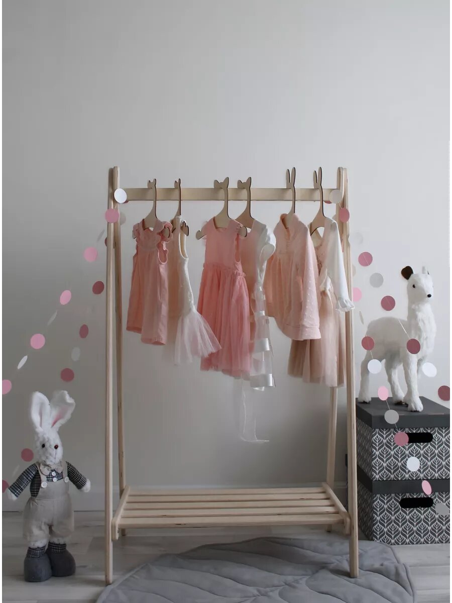 фото Вешалка напольная деревянная