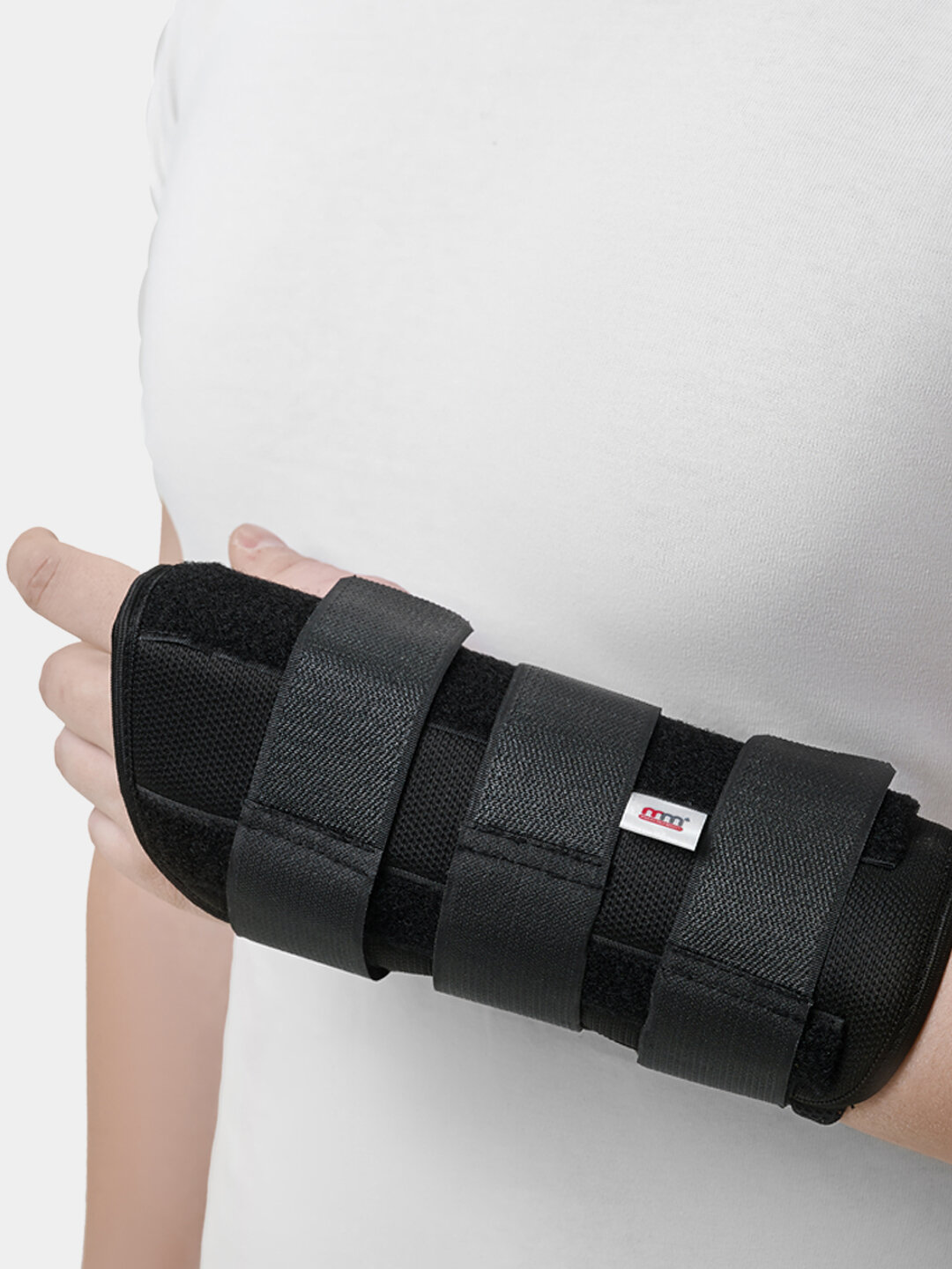 Бандаж Makon Mirzo, для лучезапястного сустава, размер 2, правый, черный — фото 1