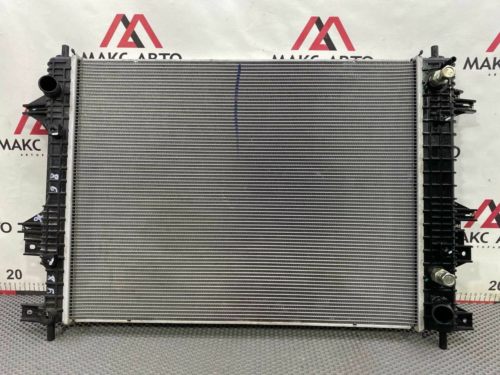 Б/У радиатор основной ДВС Chery Tiggo 7 Pro T1E