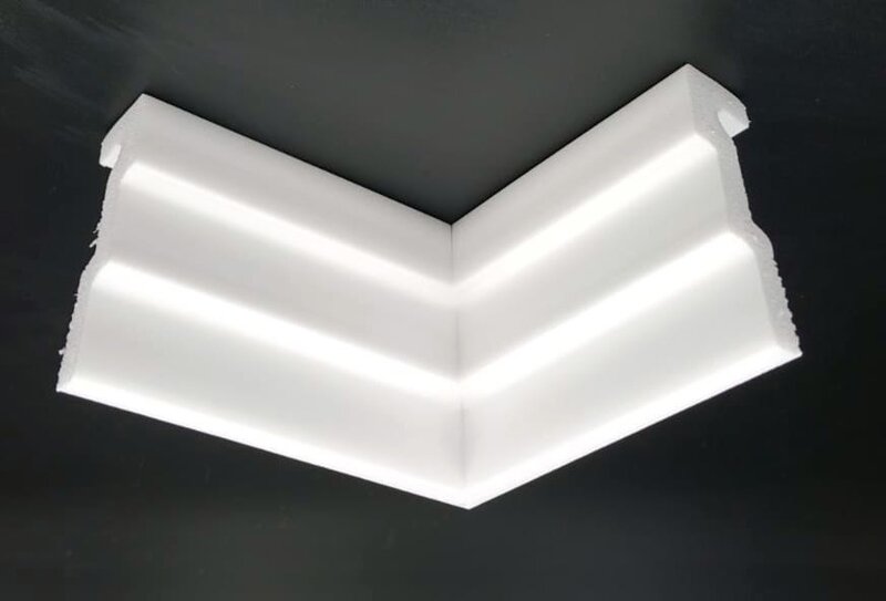 фото Угол внутренний к плинтусу Де-Багет П-03 20/60 UV, 1шт