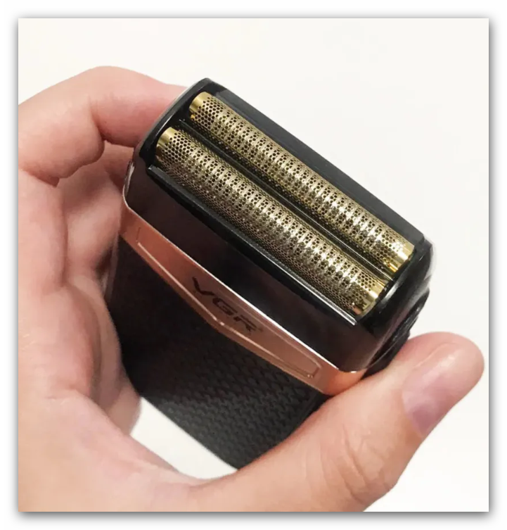 Дорожная бритва VGR V-331, Li-ion, 2 бреющих элемента, зарядка от USB — фото 1