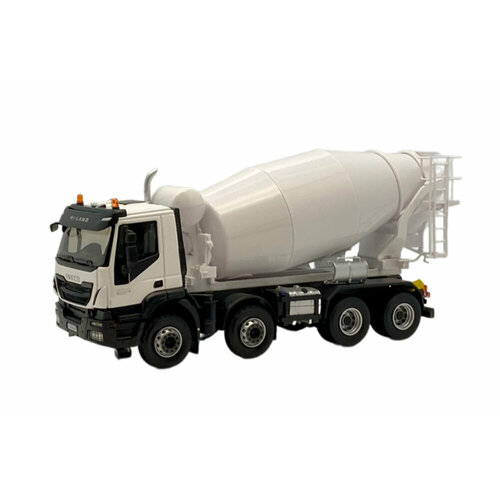 Iveco trakker hi-land euro 6 mixer, white