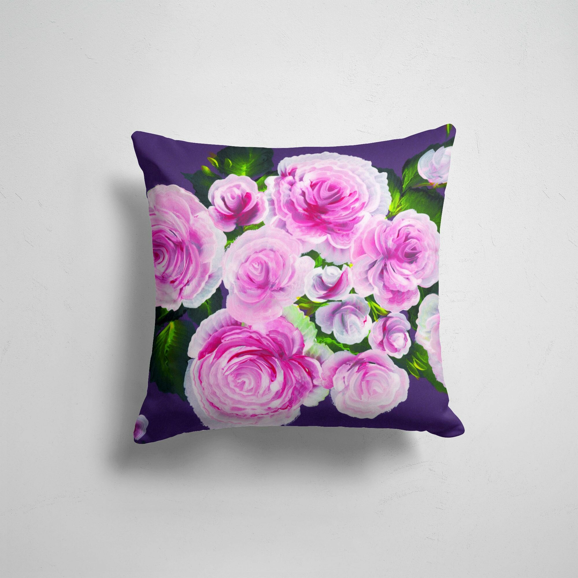 фото Подушка декоративная 45х45см девушка / Цветочки и бабочки / Девушкам / Цветы Розовые Розы красками