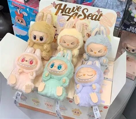 Labubu. Мягкая игрушка брелок Лабубу, рандомный, коробочной упаковке — фото 1