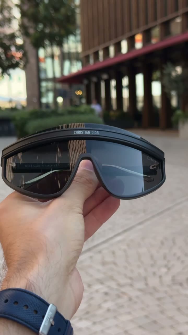 Солнцезащитные очки Christian Dior, черный — фото 1