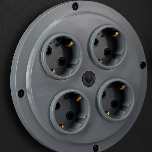 Катушка для удлинителя Svet с заземлением 4 розетки IP20 2280₽