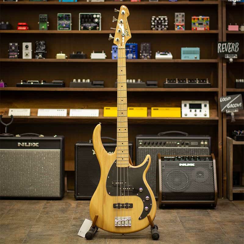 Peavey Milestone Natural