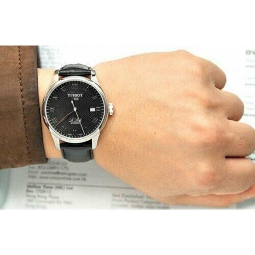 фото Наручные часы tissot, черный