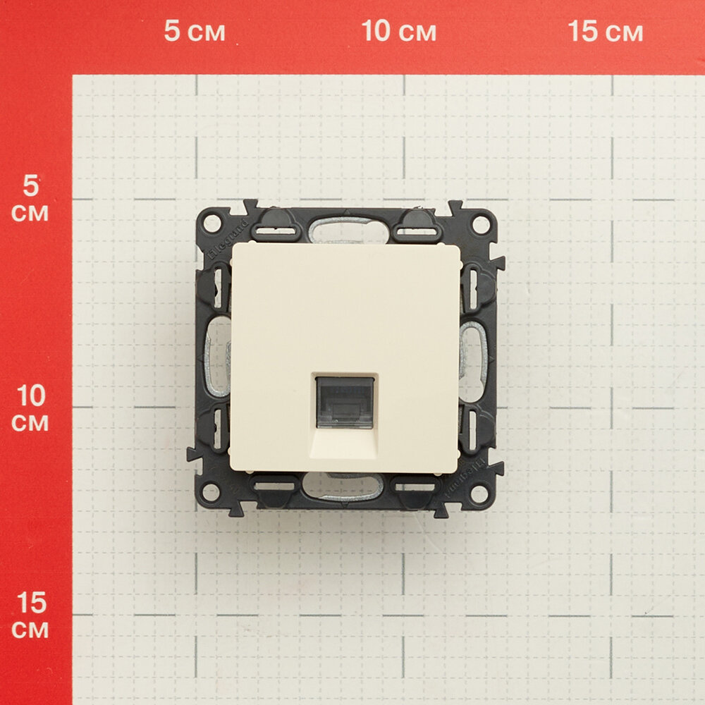 Розетка компьютерная Legrand Valena Life встраиваемая слоновая кость RJ45 (753540)