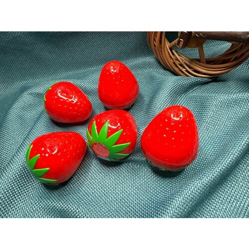 Крем для рук с клубникой Wokali