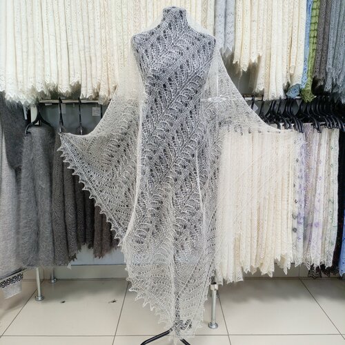 фото Платок орчанка,130х130 см, белый