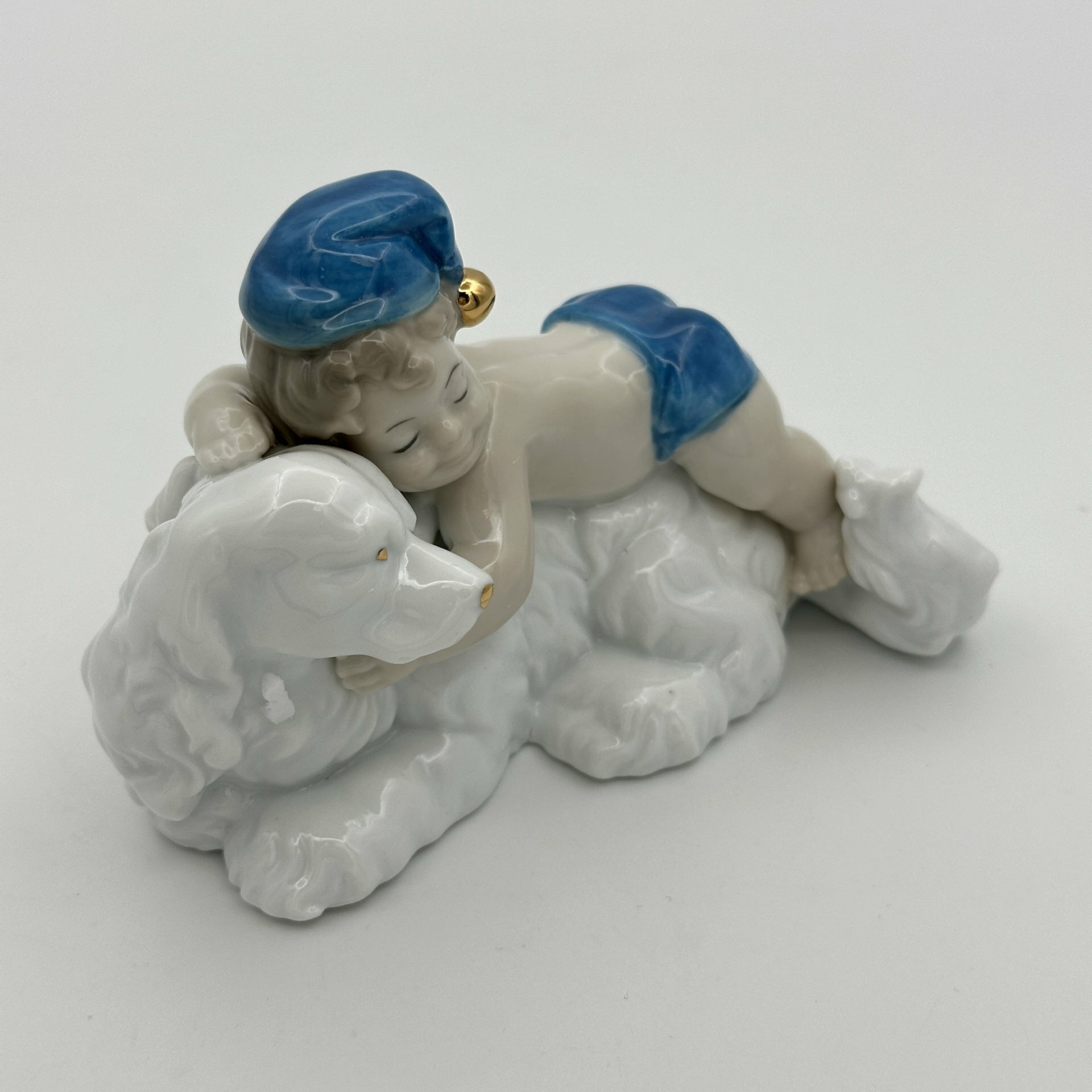 фото Статуэтка "Празднуем вместе", фарфор, Pavone, Италия, 2023 г.