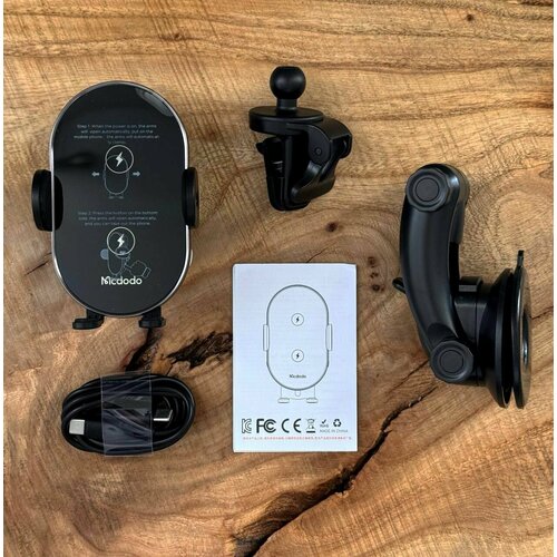 Автомобильный держатель с беспроводной зарядкой MagSafe Mcdodo CH-1600 черный 4100₽