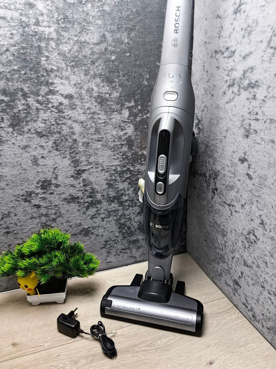 Пылесос ручной (handstick) Bosch Readyy'y Lithium BBHL21435