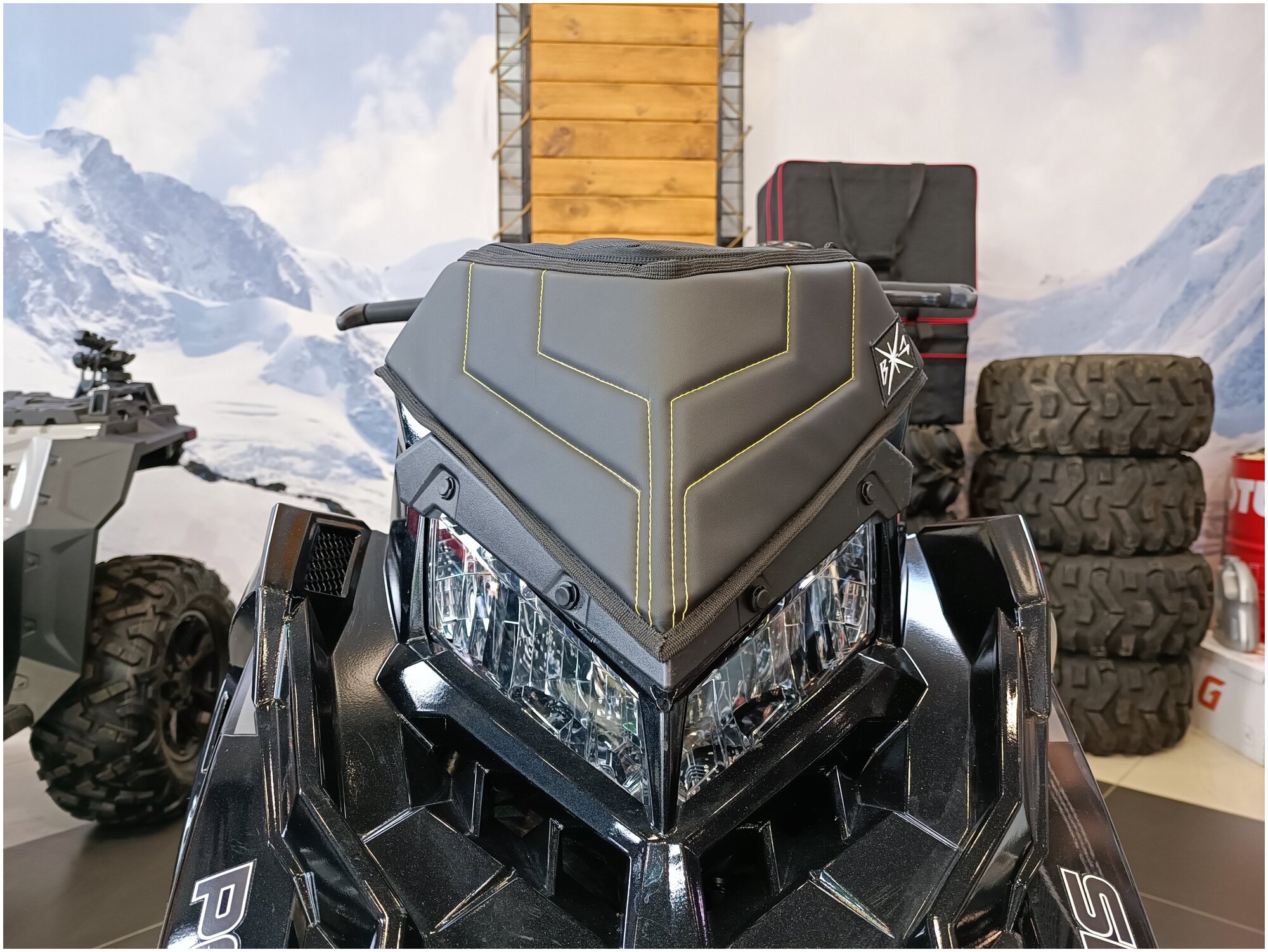 Сумка ветрозащитная для снегохода Polaris, платформа Axys — фото 1