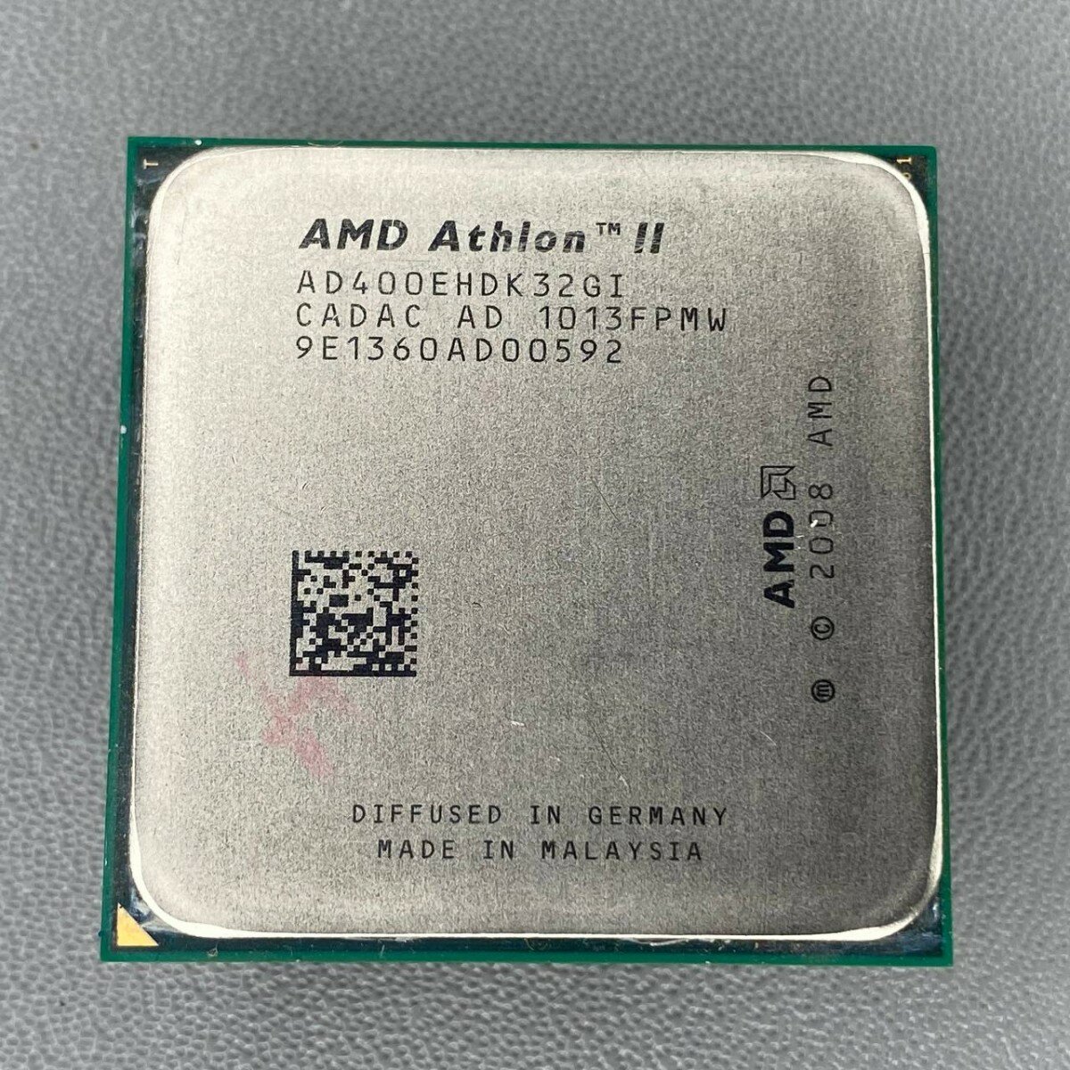 Процессор AMD Athlon II X3 400e AM3, 3 x 2200 МГц, OEM