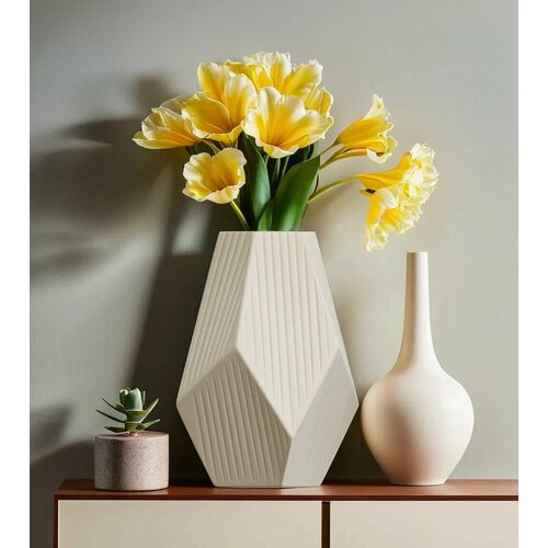 Ваза для цветов и сухоцветов для декора интерьера 1090₽