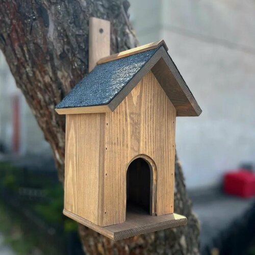 Скворечник для птиц из массива сосны с рубероидом уличный на дерево для скворцов, синиц, воробьев коричневый, Беларусь