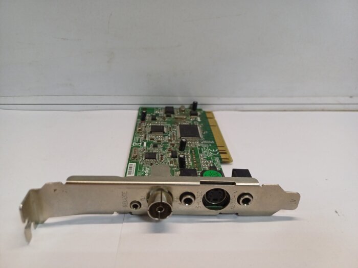 ТВ тюнер PCI AVerMedia 0405ACDF PCI ТВ FM S-Video Philips SAA7135HL