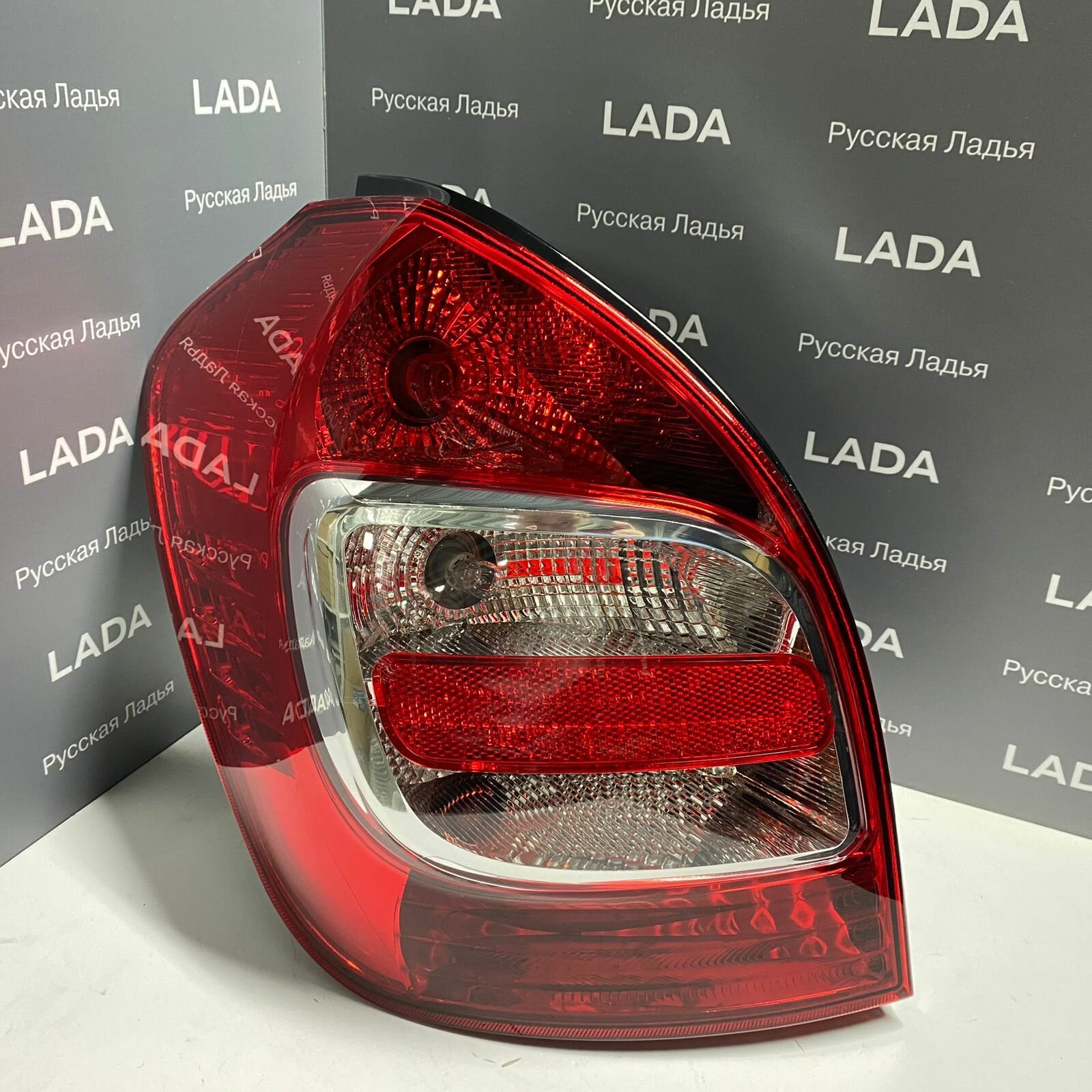 Фонарь задний левый в сборе для Lada Granta FL универсал, Kalina 2 универсал (оригинал)