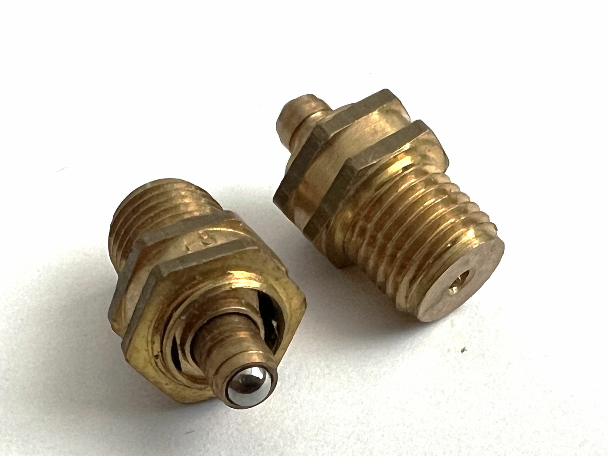 Игла карбюратора с седлом в сборе для карбюратора ДААЗ