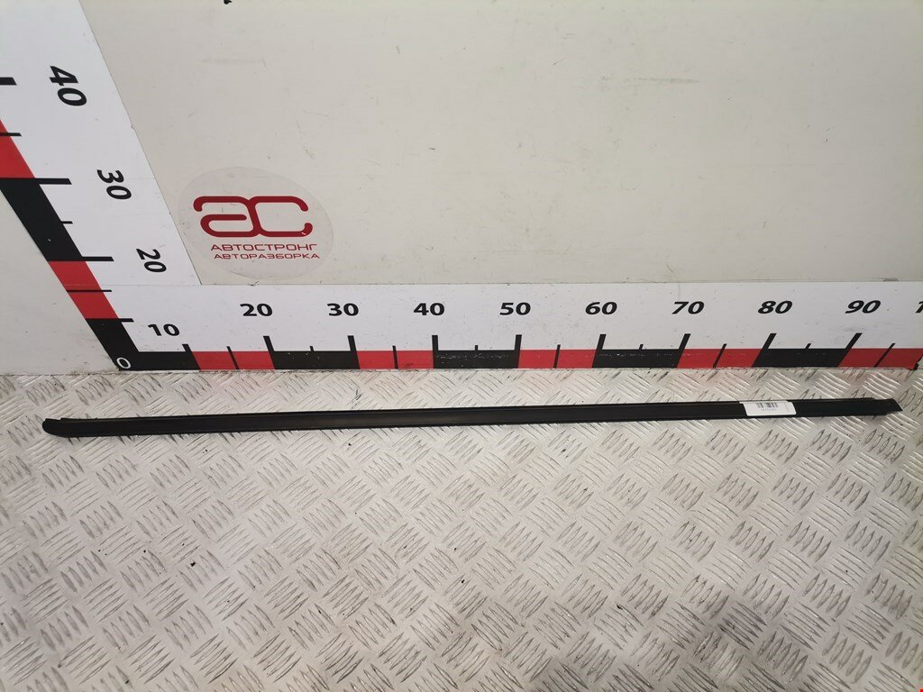 Уплотнитель стекла двери Citroen C2 9310F1 арт. 1476645