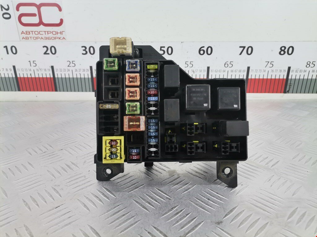 Блок реле Volvo S40 V40 1 30887162 арт. 1524923