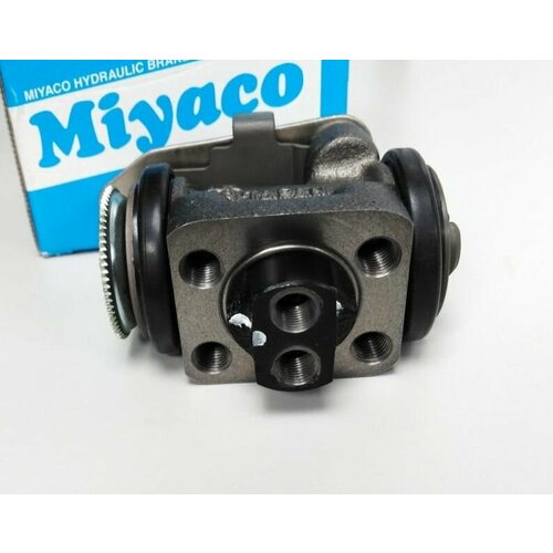 Рабочий тормозной цилиндр задний NISSAN ATLAS 2640 диаметр 30 без прокачки правый MIYACO 10155₽