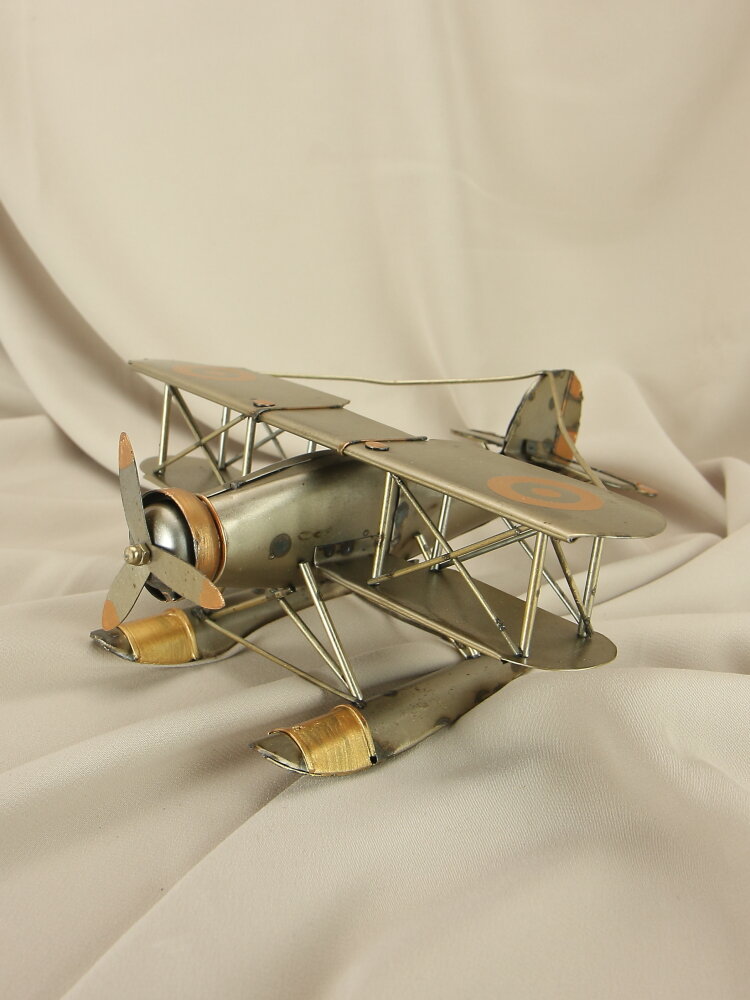 Модель самолета R D 2МВ биплана ВМС  металлическая  неокрашенная  0 24кг
