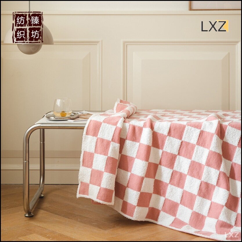 Эксклюзивное одеяло 130x160 см в оттенке пудра персик  одеяло