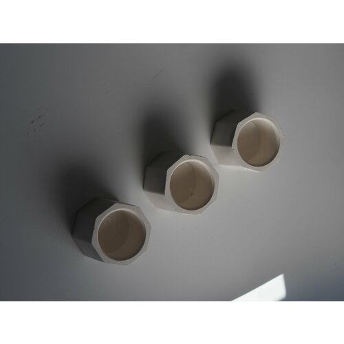 Набор подсвечников