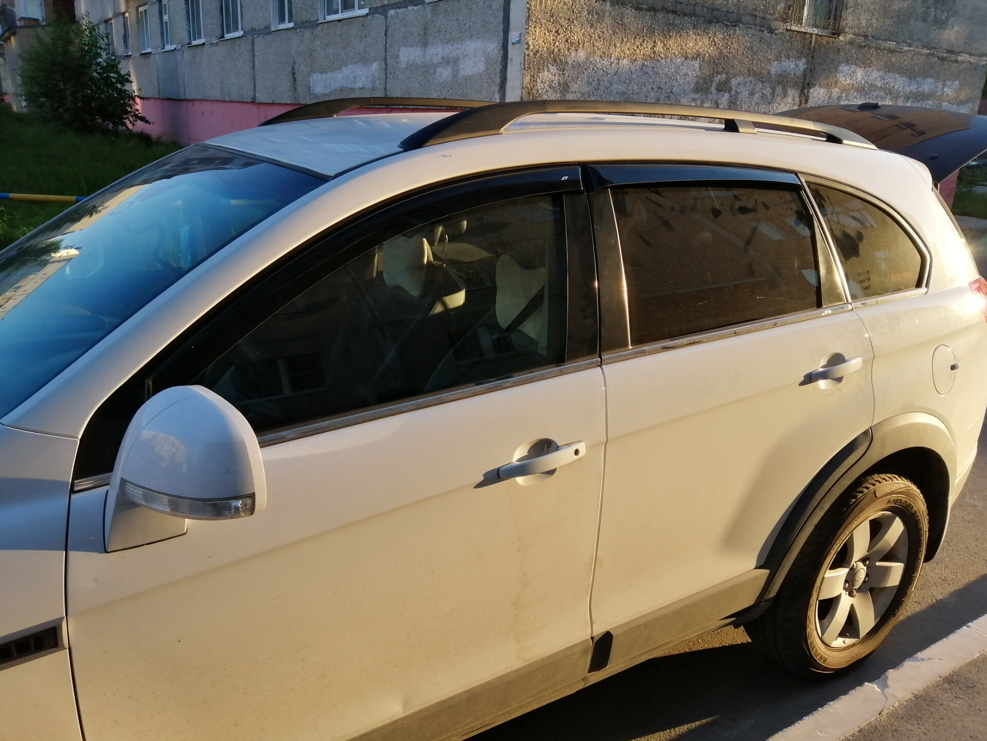 Дефлекторы на боковые окна на Chevrolet Captiva / Opel Antara 2006-2013 г. / Ветровики на Опель Антара / Ветровики на Шевроле Каптива
