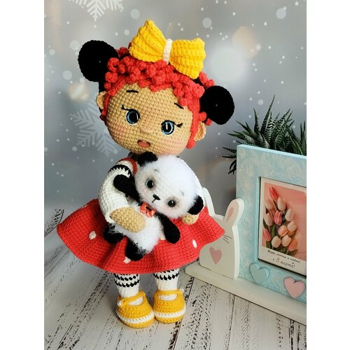 Вязаная куколка с пандочкой 4000₽