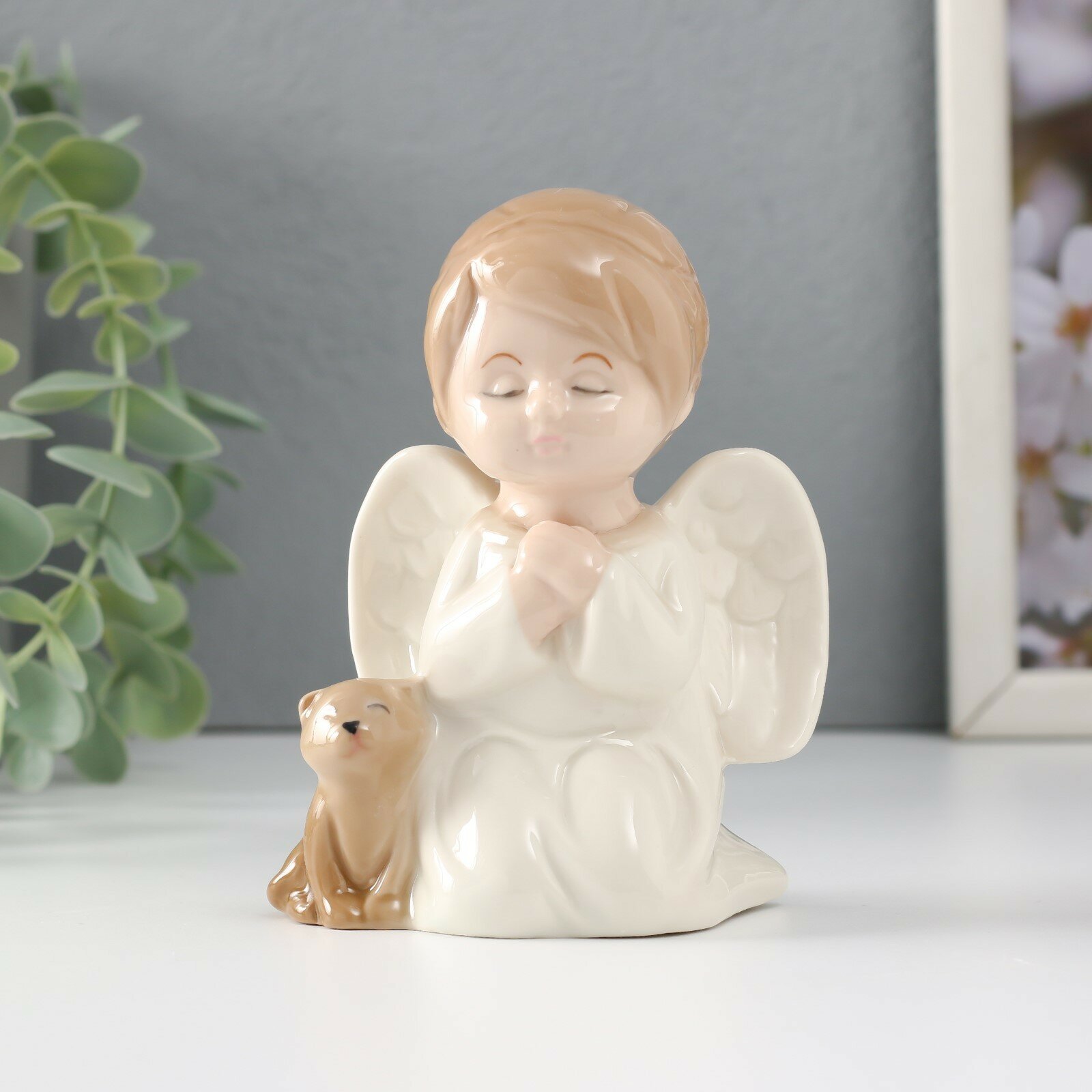 Сувенир керамика "Девочка-ангел с котёнком молится" 8х6х11,5 см