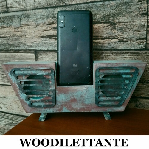 Подставка для телефона в стиле ретро. 