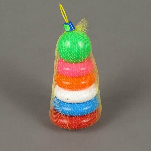 Пирамида 19 см в сеточке 415₽