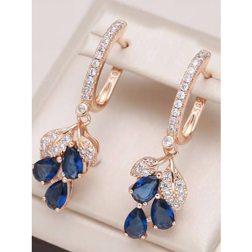 Комплект серег XINQUAN jewelry циркон размер 34 мм золотистый 790₽